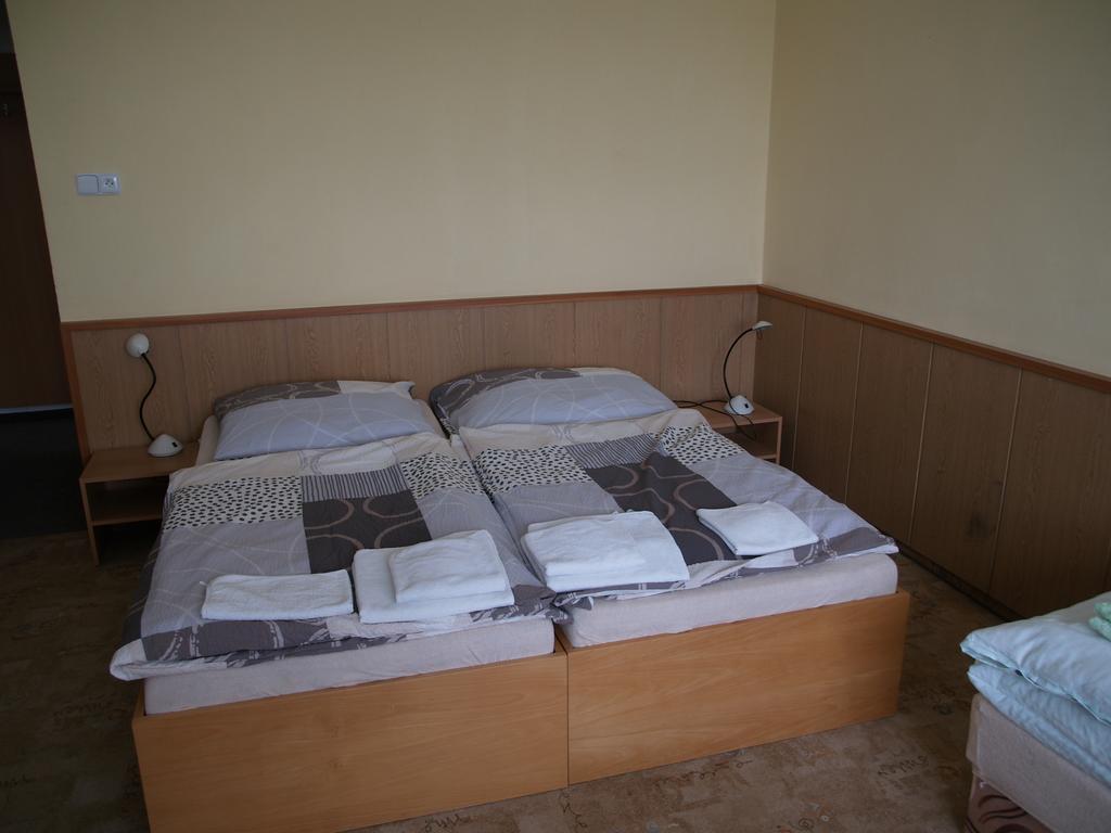 Pension Pod Šibeňákem Strmilov Exterior foto